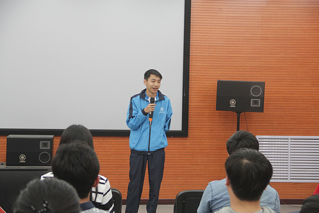 远景学院2014新生交流座谈会顺利召开