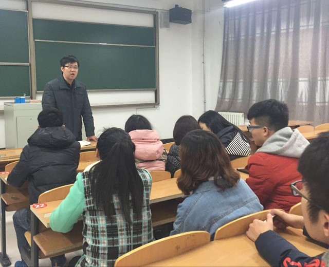 诚，不欺心；诚，不欺人——经管系召开四六级诚信考试动员大会