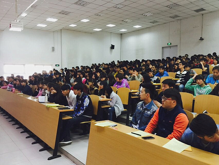 “感悟艺术,心系安全”——艺术传媒系召开2014级学生外出写生安全动员大会