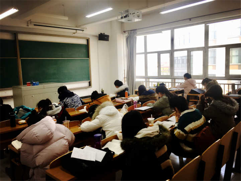 淬炼商学院2016级学子集体备考进行时