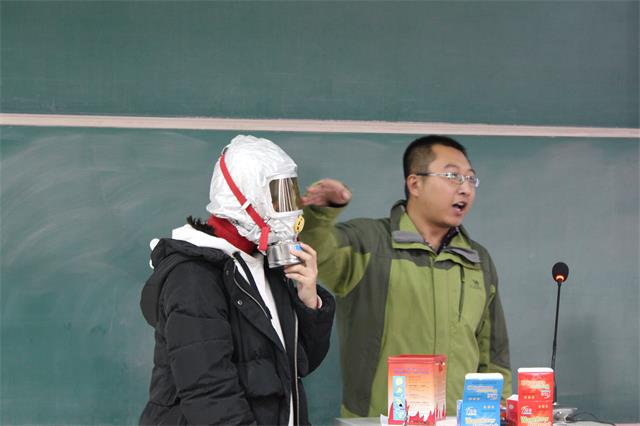 珍爱生命 远离灾难之火—2018年消防安全宣传月主题班会