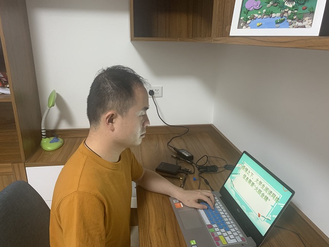 疫情之下 大学生阅读网络信息需要“火眼金睛”