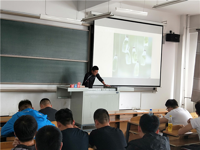 科学防护、远离伤害—智能工程学院2015级电气专业开展防震减灾主题班会