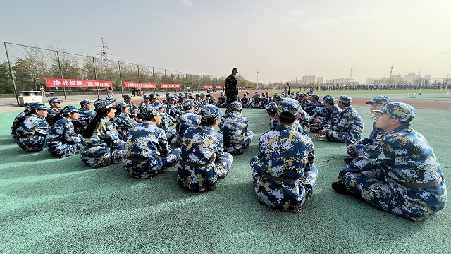 【国防教育】迷彩下锤炼意志 智能人蓄势待发