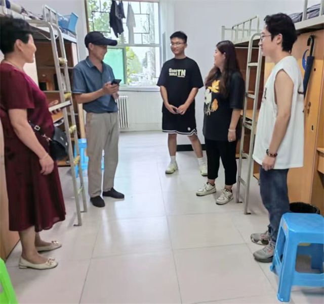 【迎新工作】满“新”欢喜 情暖入寝