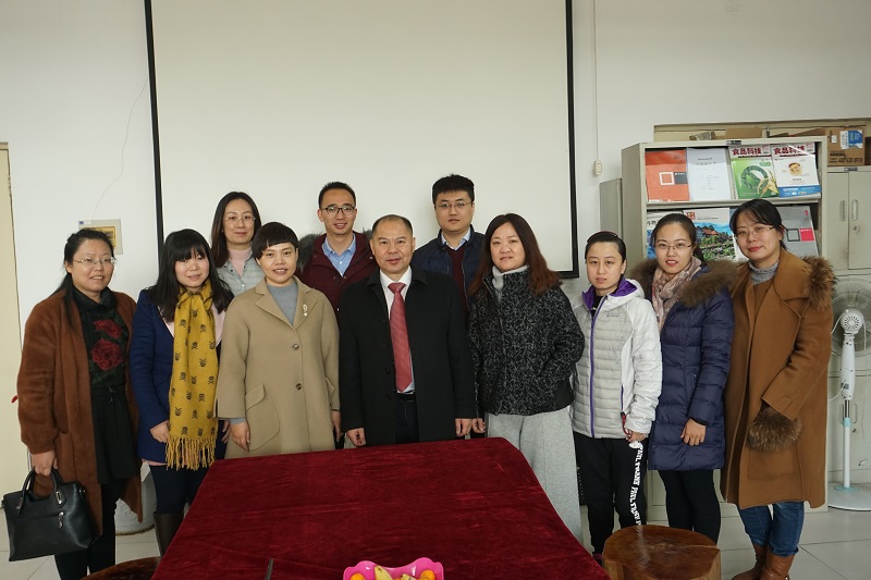 欲教书育人 当充实自我——环科系专业交流座谈会
