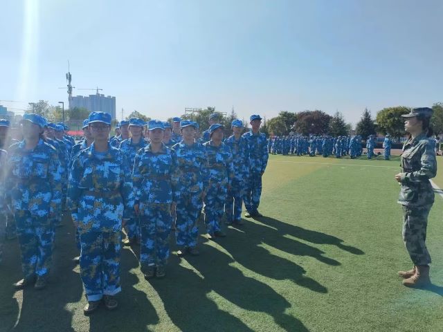 【国防教育】军训——骄阳似火,少年如松