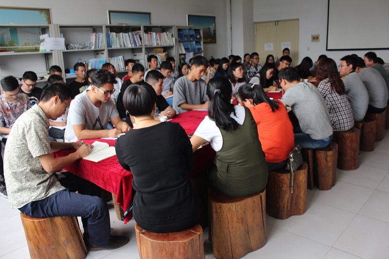 环境科学与食品工程系学生座谈会