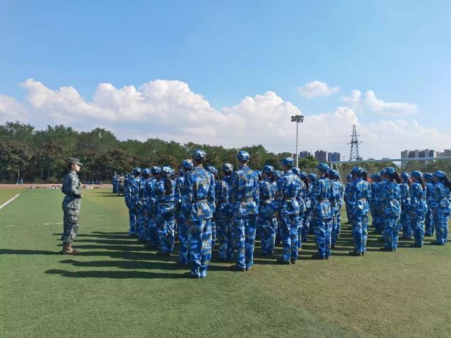【国防教育】军训——骄阳似火,少年如松
