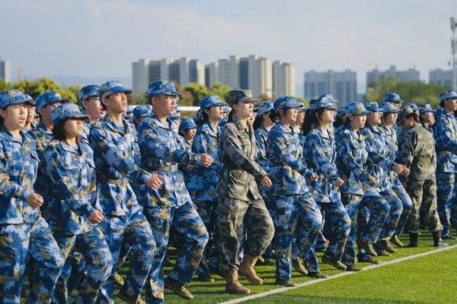 【国防教育】军训——当青春邂逅迷彩