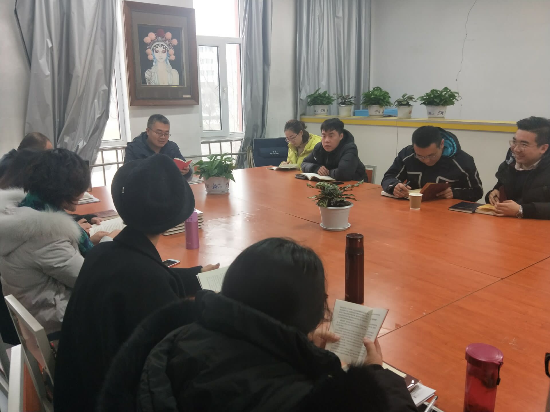 让十九大精神浸润学子心——艺术传媒系全体教师学习十九大精神