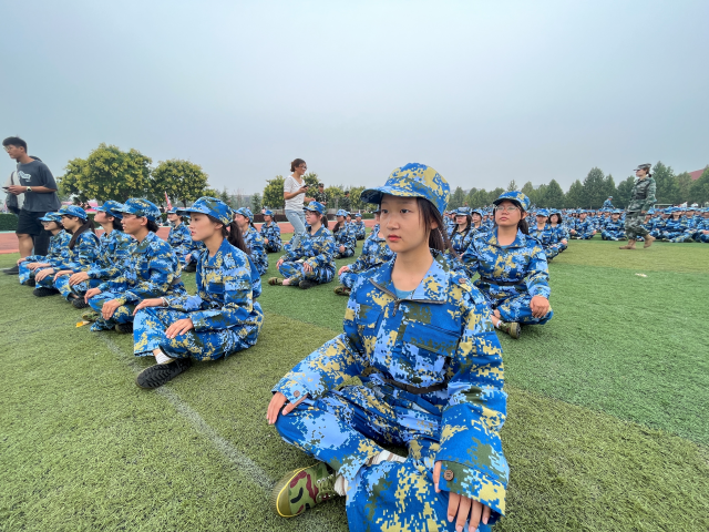 【国防教育】军训——食品与环境学院军训纪实新闻稿