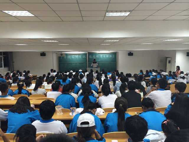 你们安全 我们放心——记工管系“安全教育”主题班会