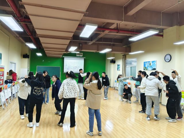 【心理健康】学会沟通,用心交流——2023级新生专题沙龙第二期