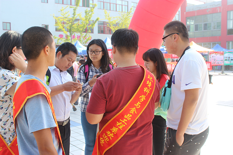 环科是我家 家的温馨你我他——记环科系2015—2016学年迎新志愿活动