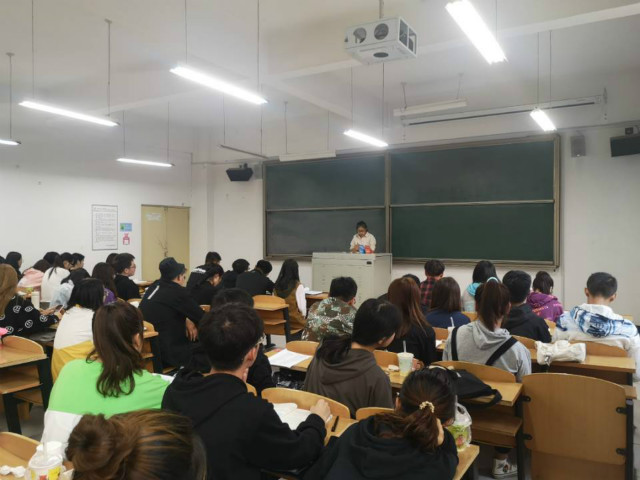 经济与管理学院开展“世界精神卫生日”主题讲座