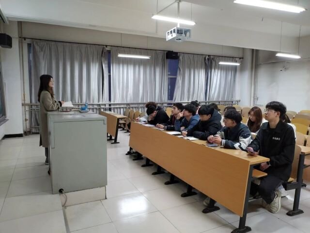 淬炼·国际商学院组织2022级学生开展生涯规划教育