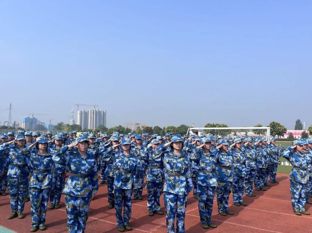 【国防教育】军训——走一段军训长征路 剪一段韶华可追忆