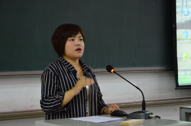 专业科学分析 展望未来前景——艺术传媒系专业思想及学习方法教育宣讲