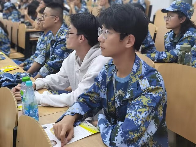 【日常工作】新起点 新目标 ——大数据学院、信息工程学院新生见面会