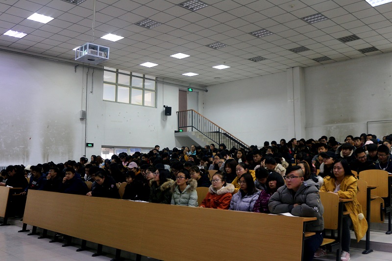 秉承求是校训 弘扬优良学风——环科系2017级“诚信考试”年级会