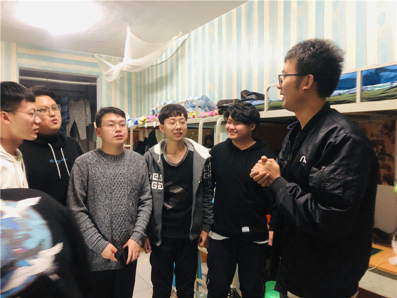大数据学院、信息工程学院开展新学期安全排查