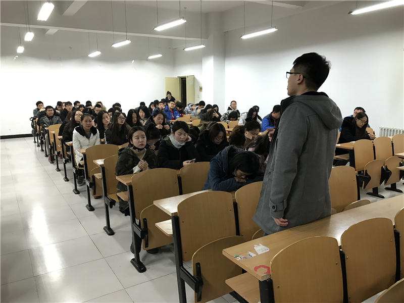 经济管理系召开英语四、六级诚信考试动员会