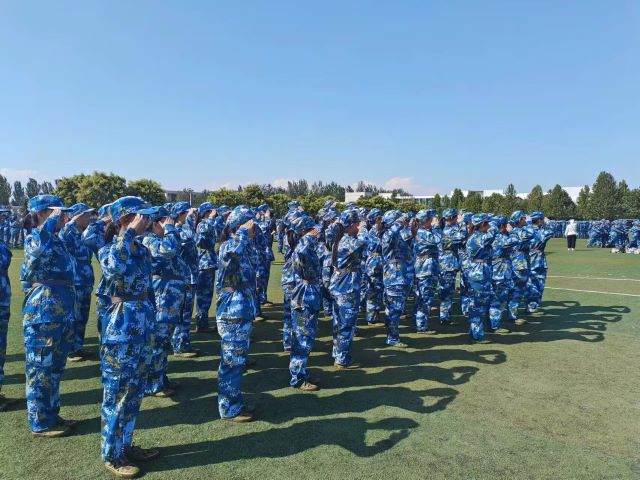 【国防教育】军训——骄阳似火,少年如松