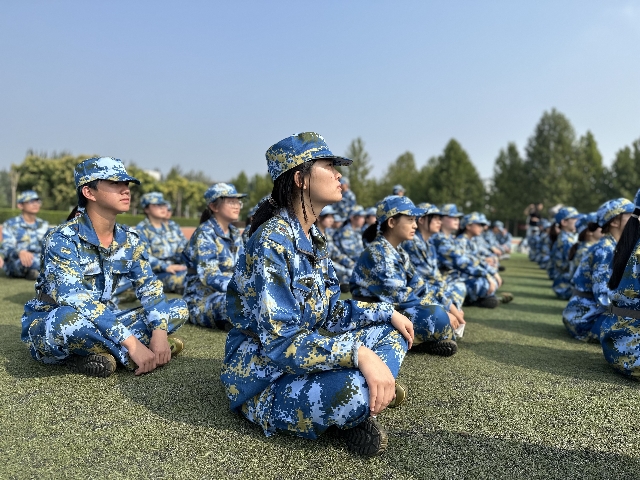 【国防教育】军训——远景学院军训简讯