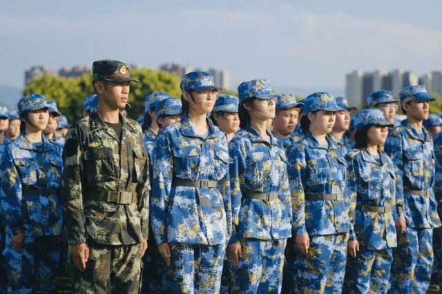 【国防教育】军训——当青春邂逅迷彩