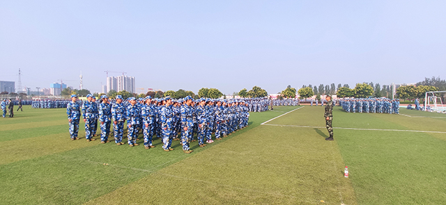 【国防教育】军训——身穿迷彩少年气 神采飞扬正青春