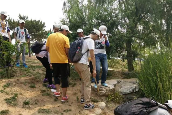 食品与环境学院开展“保护地球，绿色消费”主题班会