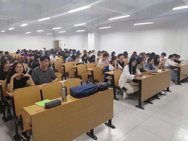 网络需谨慎,预防需尽早—远景学院组织开展网络安全主题班会