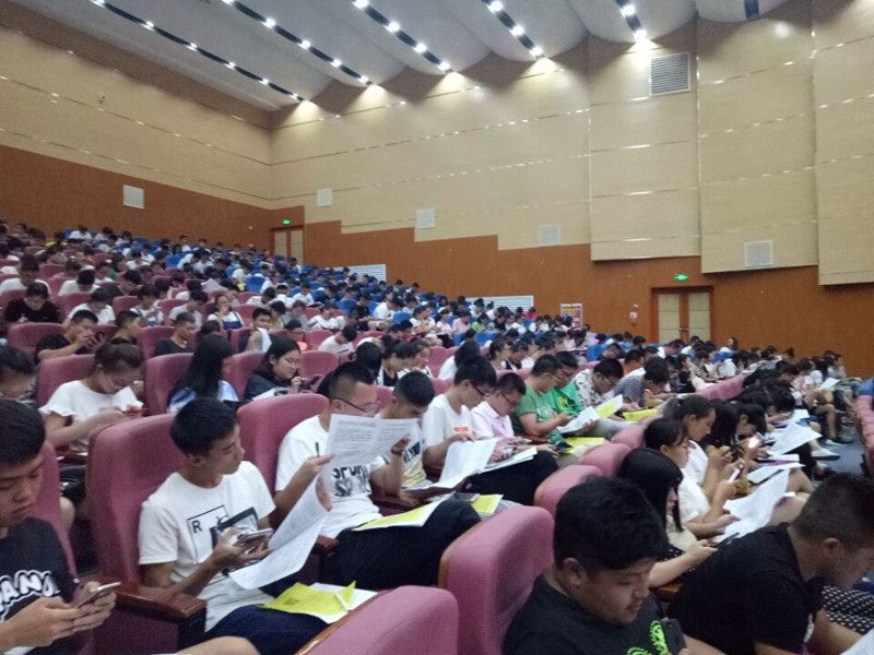 环境科学与食品工程系开展“两学一做”学习系列活动