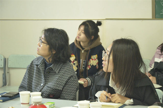 资助交流提能力 倾心助学暖工程—淬炼·国际商学院召开辅导员资助工作能力提升交流座谈会