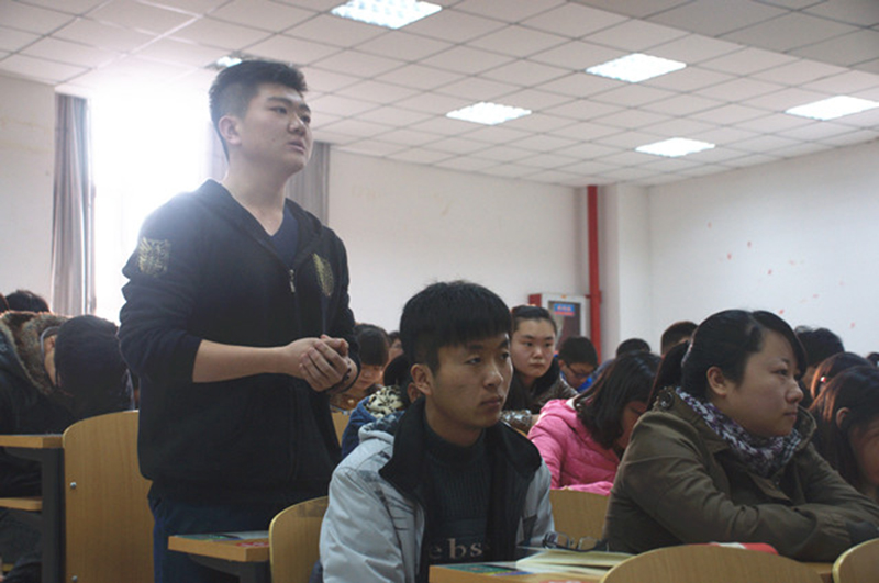 【学生工作】工管系2013-2014学年学生干部座谈会