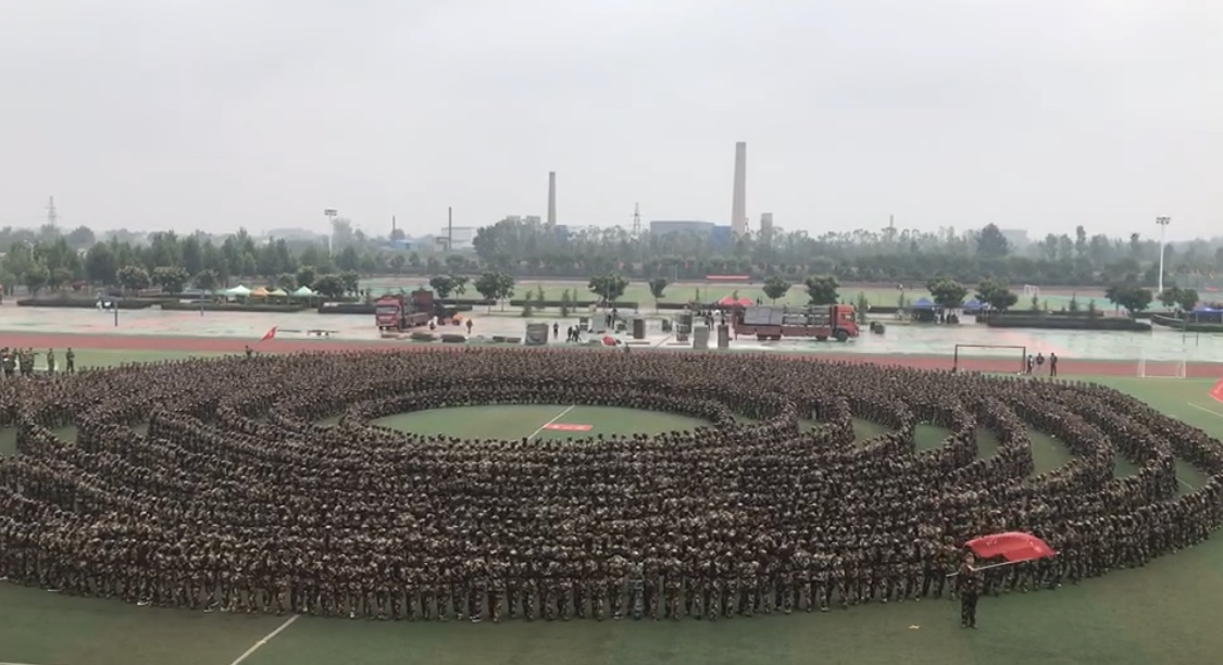 风雨中前进 磨砺中成长—2018级新生军训纪实(二)