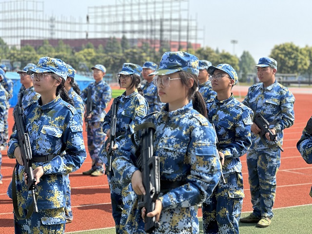 【国防教育】军训——热血迷彩九月 不负最美韶华