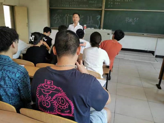 食品与环境学院开展2022届毕业生文明离校主题班会