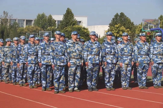 【国防教育】军训——青春在历练中闪闪发光