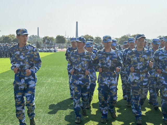 【国防教育】军训——少年不惧日月长 身披戎装志昂扬